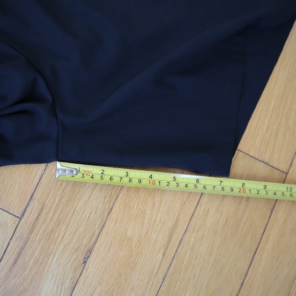 Nike Dri Fit Black Women's Running Shorts, Size Medium - Picture 14 of 16